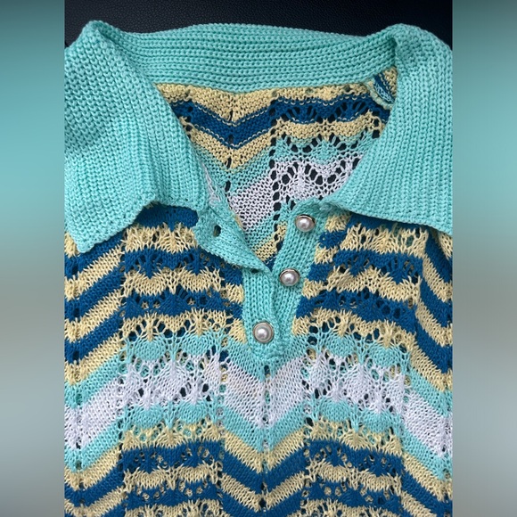 Women’s Dress - Picture 4 of 4